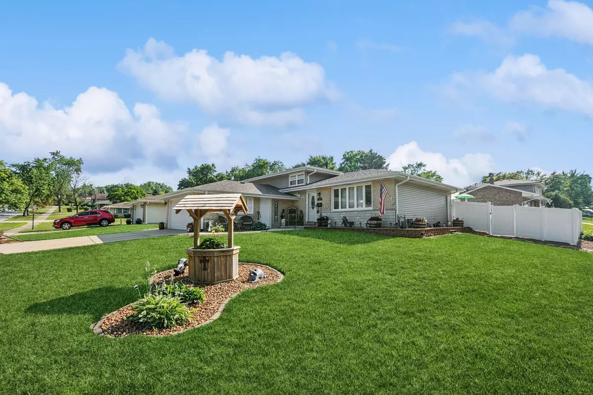 Hickory Hills, IL 60457,8900 S 85th AVE