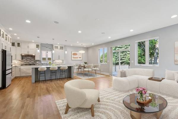 Chicago, IL 60646,6339 N Leona AVE