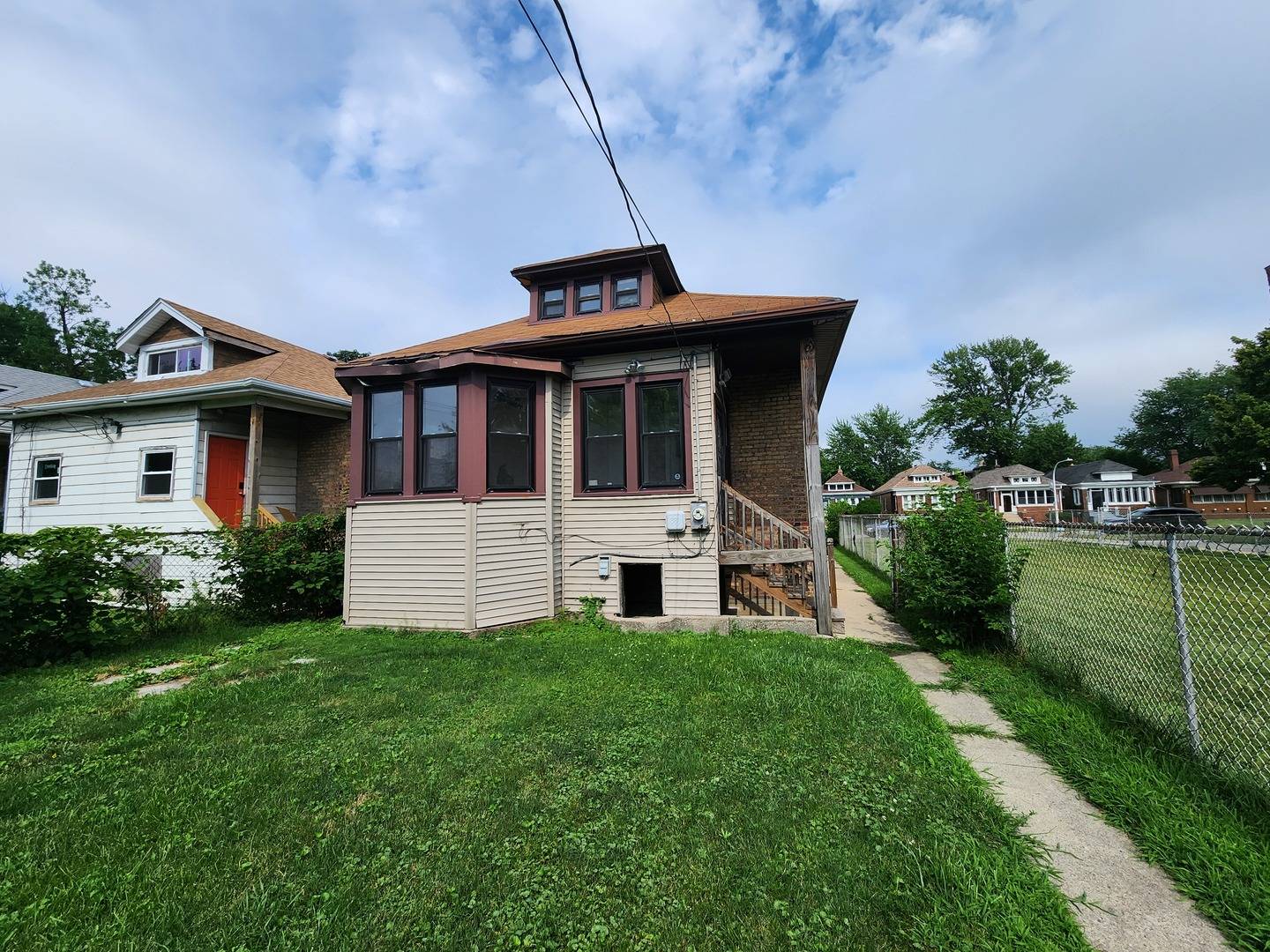 Chicago, IL 60619,7542 S Prairie AVE