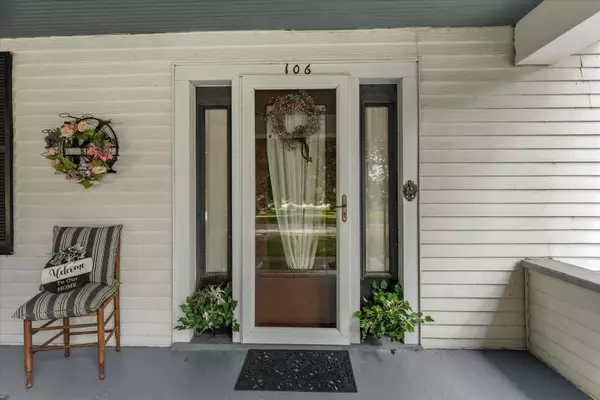 Fisher, IL 61843,106 E Randolph ST