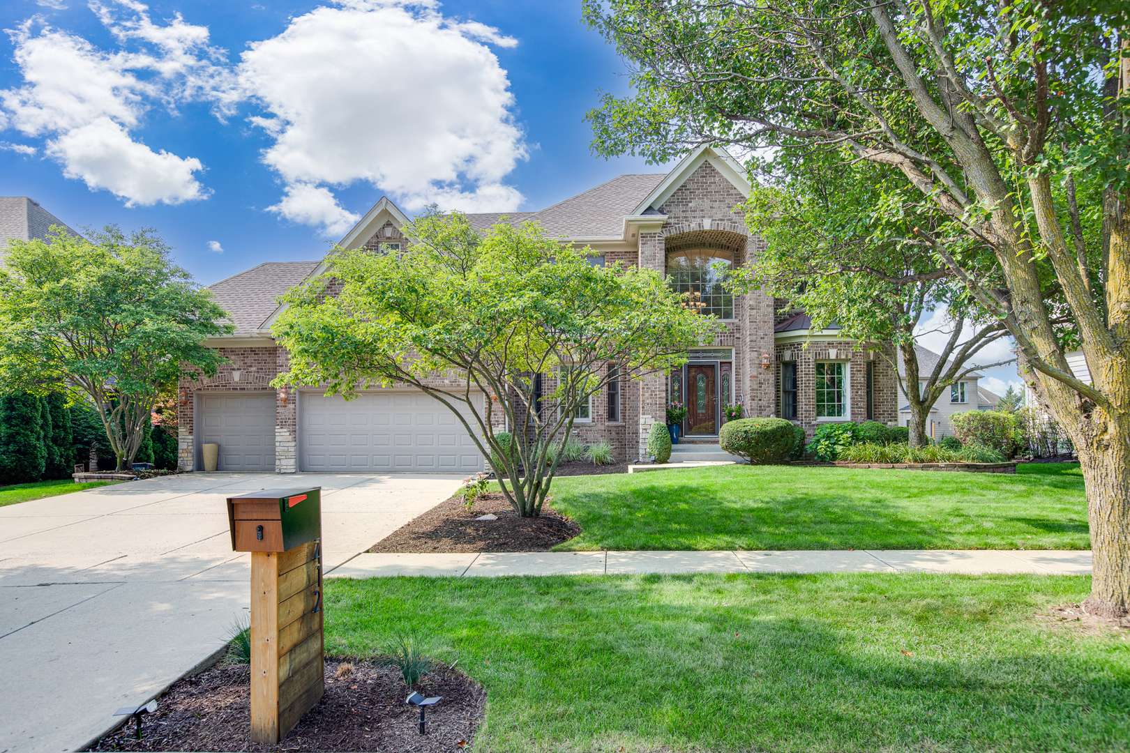2412 SPARTINA LN, Naperville, IL 60564