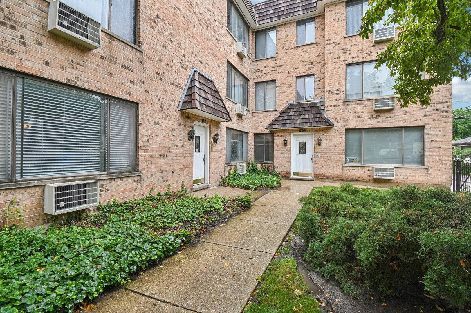 1762 W Highland AVE #104, Chicago, IL 60660