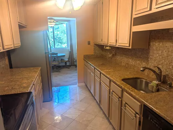 Palatine, IL 60074,225 S Rohlwing RD #508