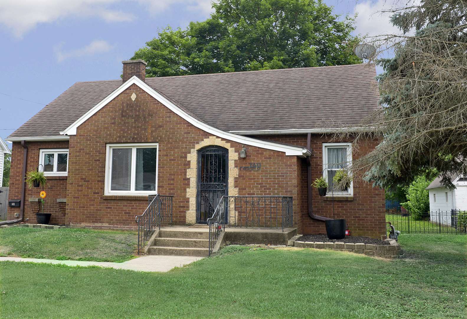 1411 E Hickory ST, Streator, IL 61364