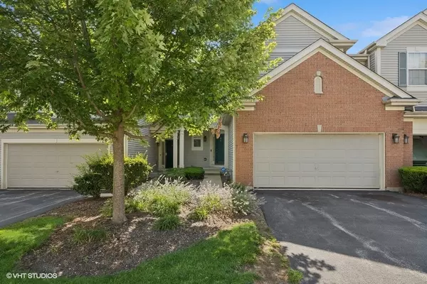 711 CREEKSIDE CIR #711, Gurnee, IL 60031