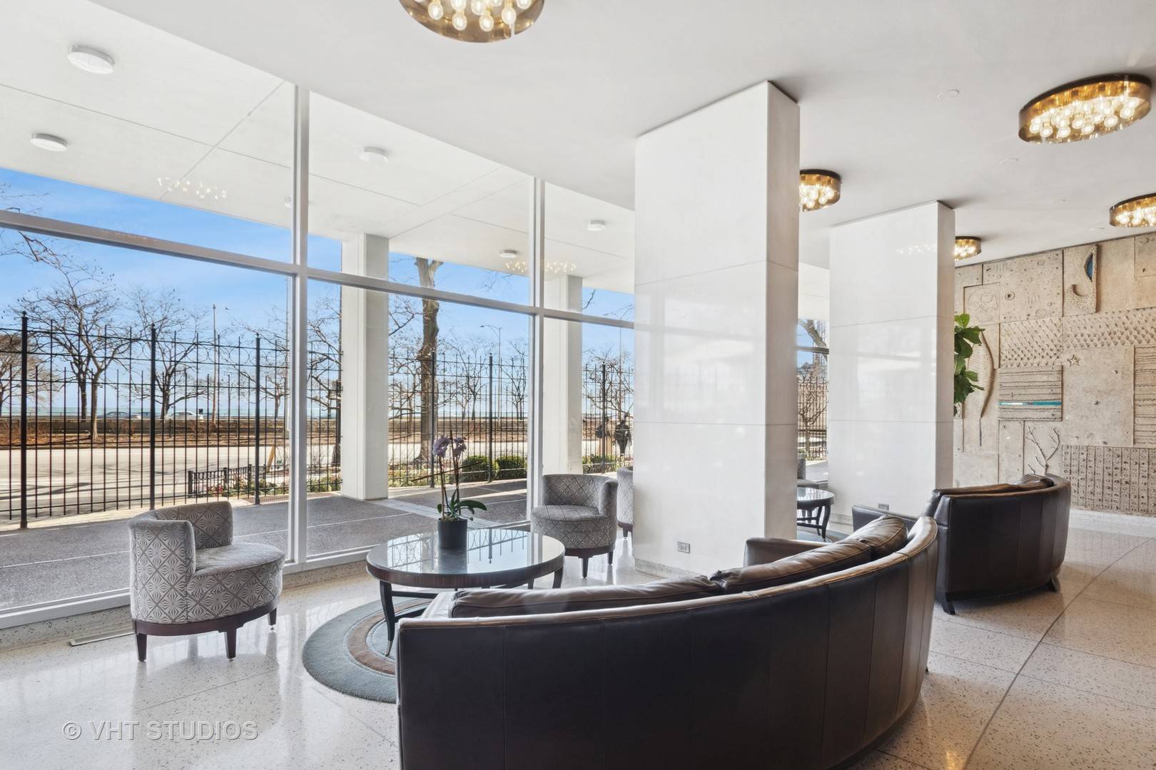 Chicago, IL 60611,1150 N LAKE SHORE DR #17F