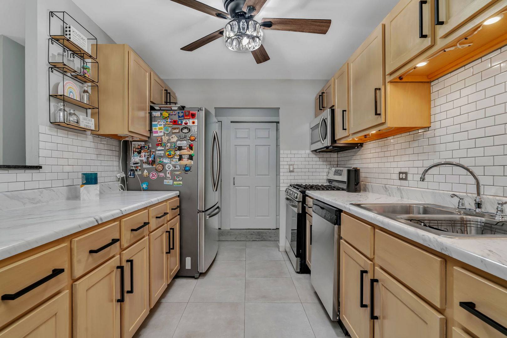 Naperville, IL 60563,520 Burning Tree LN #306