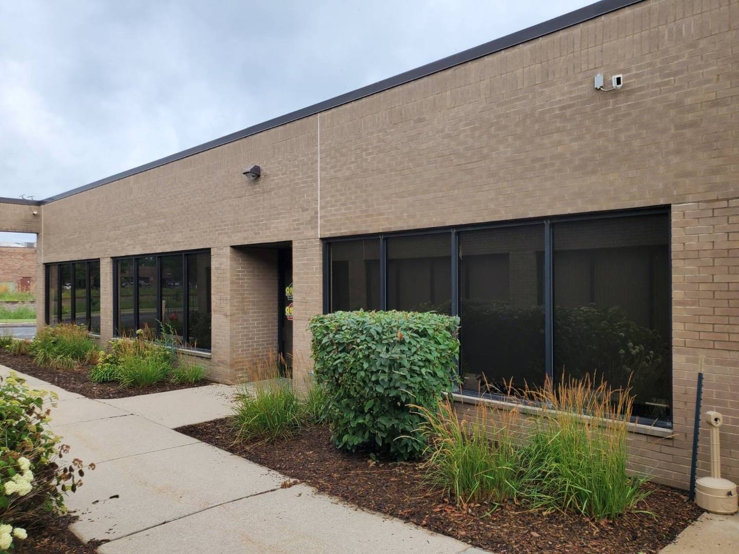 304 Howard AVE, Des Plaines, IL 60018