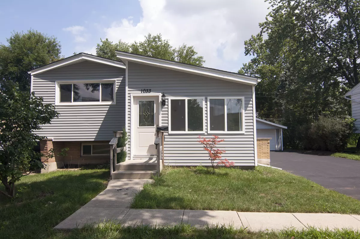 Lombard, IL 60148,1033 S Main DR