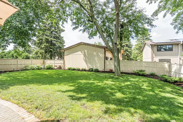 Roselle, IL 60172,542 Bryce TRL
