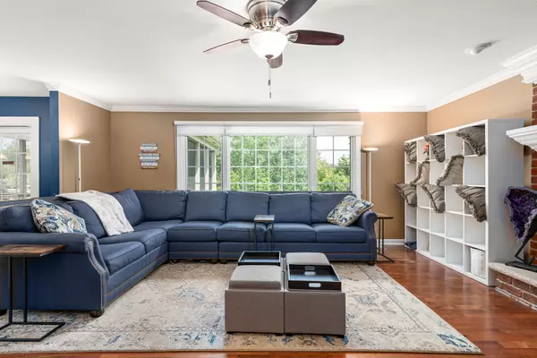 Orland Park, IL 60467,16229 Coleman DR