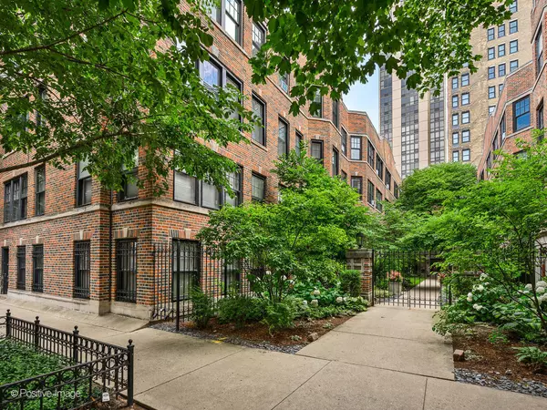 2319 N COMMONWEALTH AVE #2E, Chicago, IL 60614