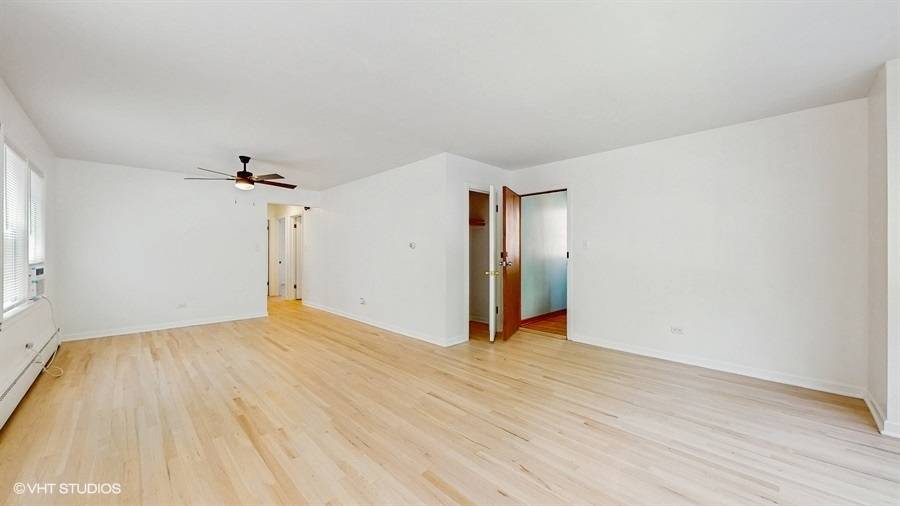 Chicago, IL 60630,4614 N Central AVE #1