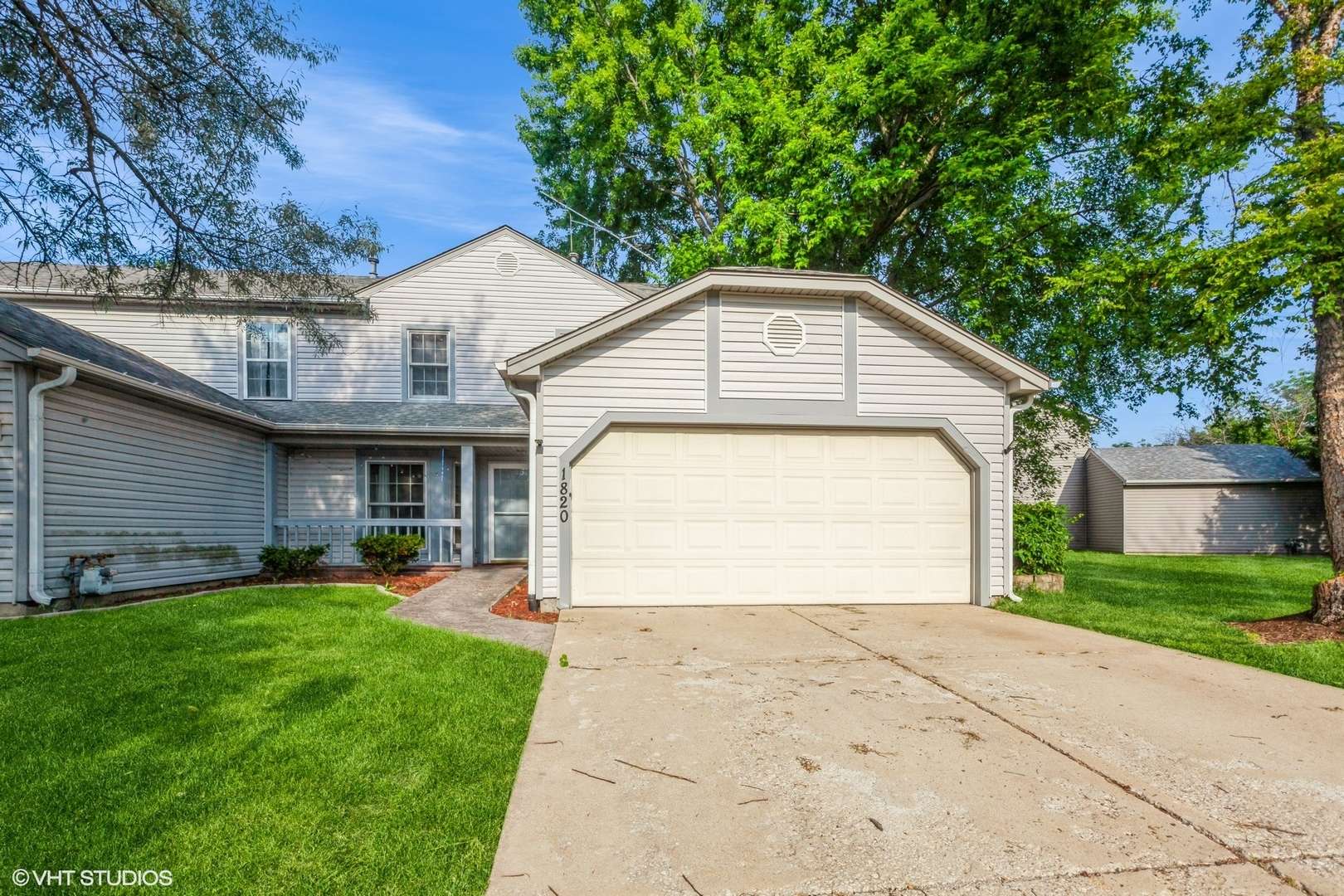 1820 Shetland RD, Naperville, IL 60565
