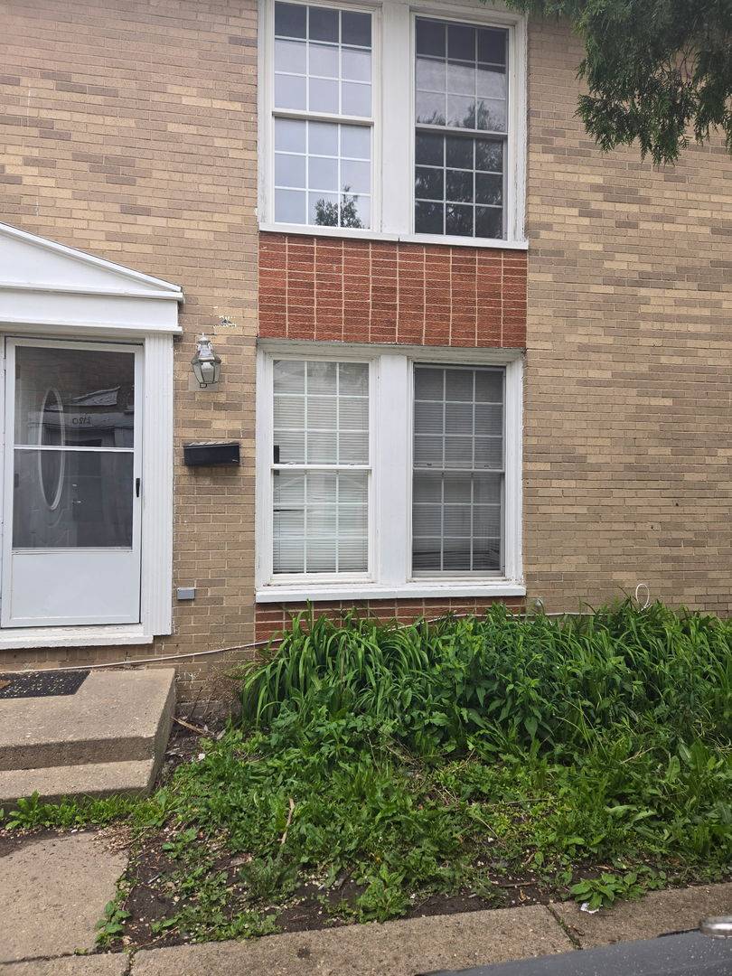 2110 Hebron AVE #2110, Zion, IL 60099
