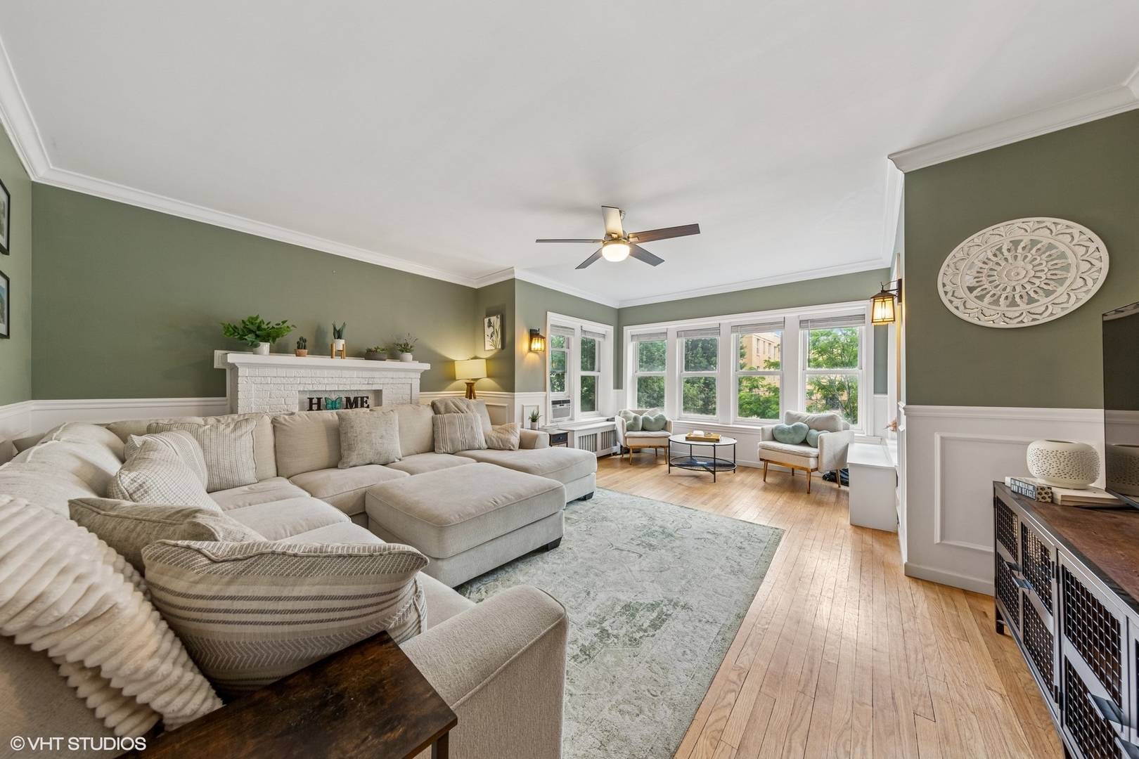 Oak Park, IL 60304,427 S Taylor AVE #2N