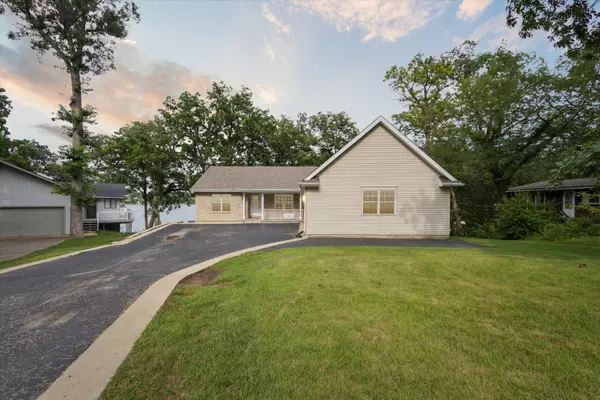 1922 Dawn PT, Davis, IL 61019