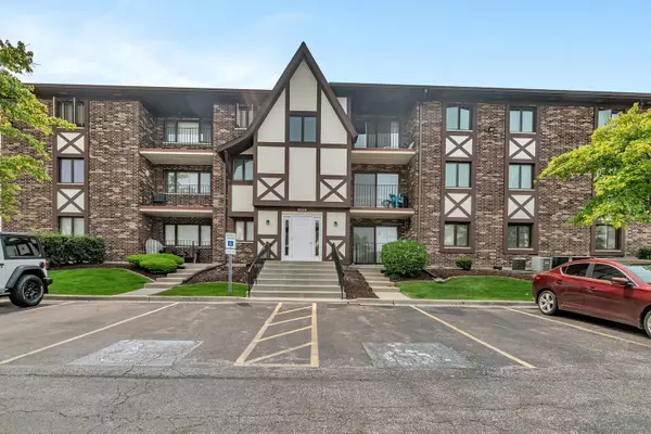 10528 Ridge Cove DR #11A, Chicago Ridge, IL 60415