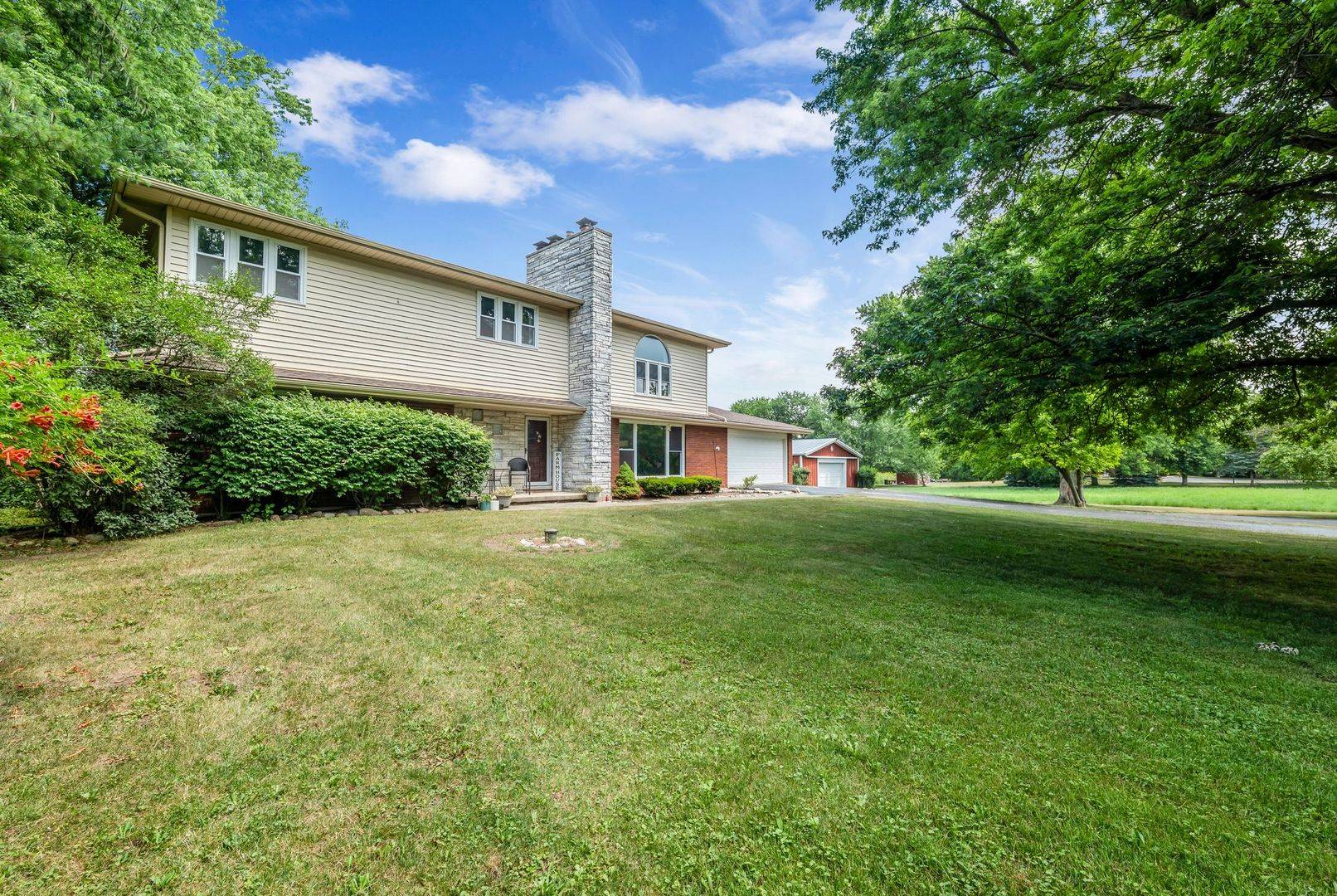 9822 W Pauling RD, Monee, IL 60449