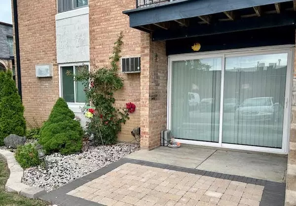 2B DUNDEE QUARTER #101, Palatine, IL 60074