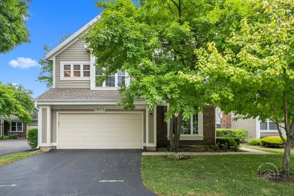 2023 N Stanton CT, Arlington Heights, IL 60004