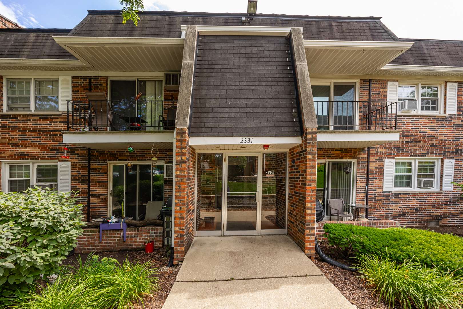 2331 Ogden AVE #7, Downers Grove, IL 60515