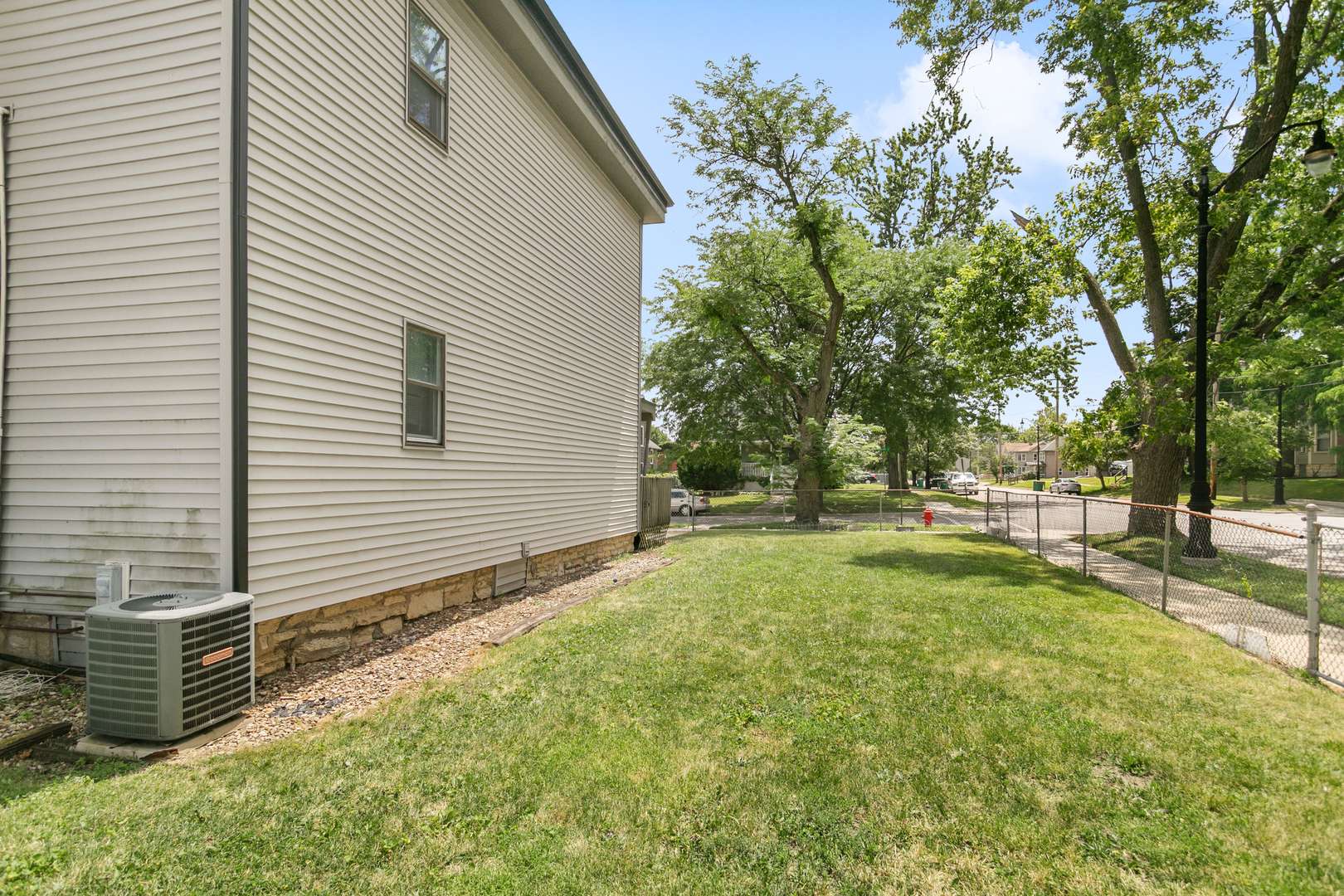 Joliet, IL 60435,621 Oneida ST #2