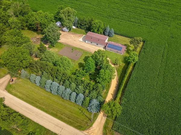 Polo, IL 61064,11386 W Haldane RD