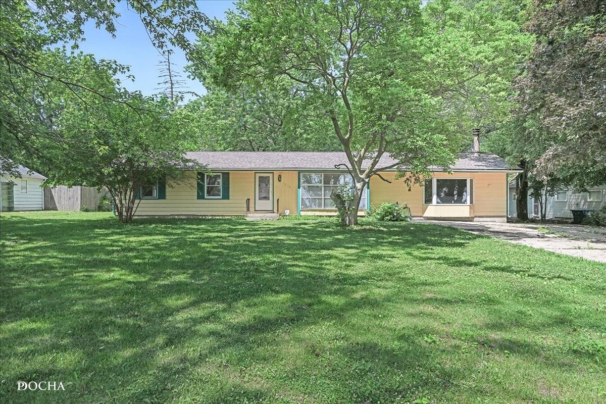 1218 N Randall RD, Aurora, IL 60506