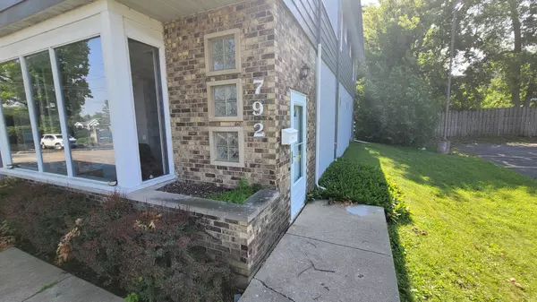 Grayslake, IL 60030,792 N Barron BLVD #792