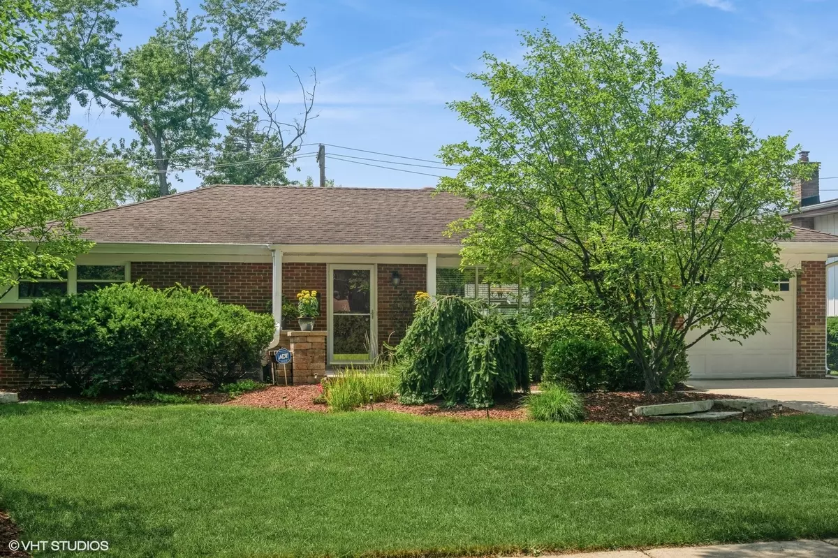 Mount Prospect, IL 60056,904 S Tower DR