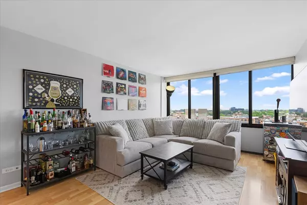 Chicago, IL 60614,2754 N Hampden CT #1101