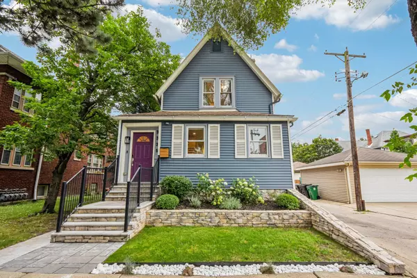 3335 Clinton AVE, Berwyn, IL 60402
