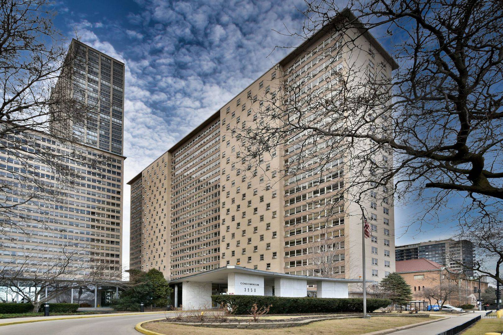 3950 N LAKE SHORE DR #1202, Chicago, IL 60613