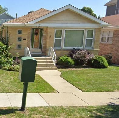 3657 N Campbell AVE, Chicago, IL 60618