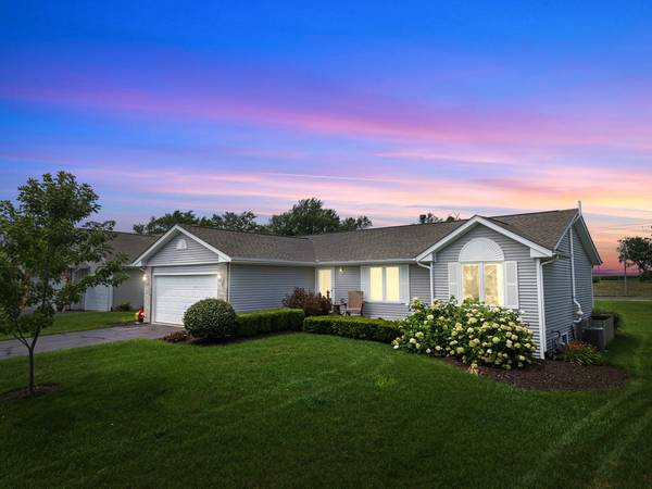 3810 Foxglove LN, Winnebago, IL 61088