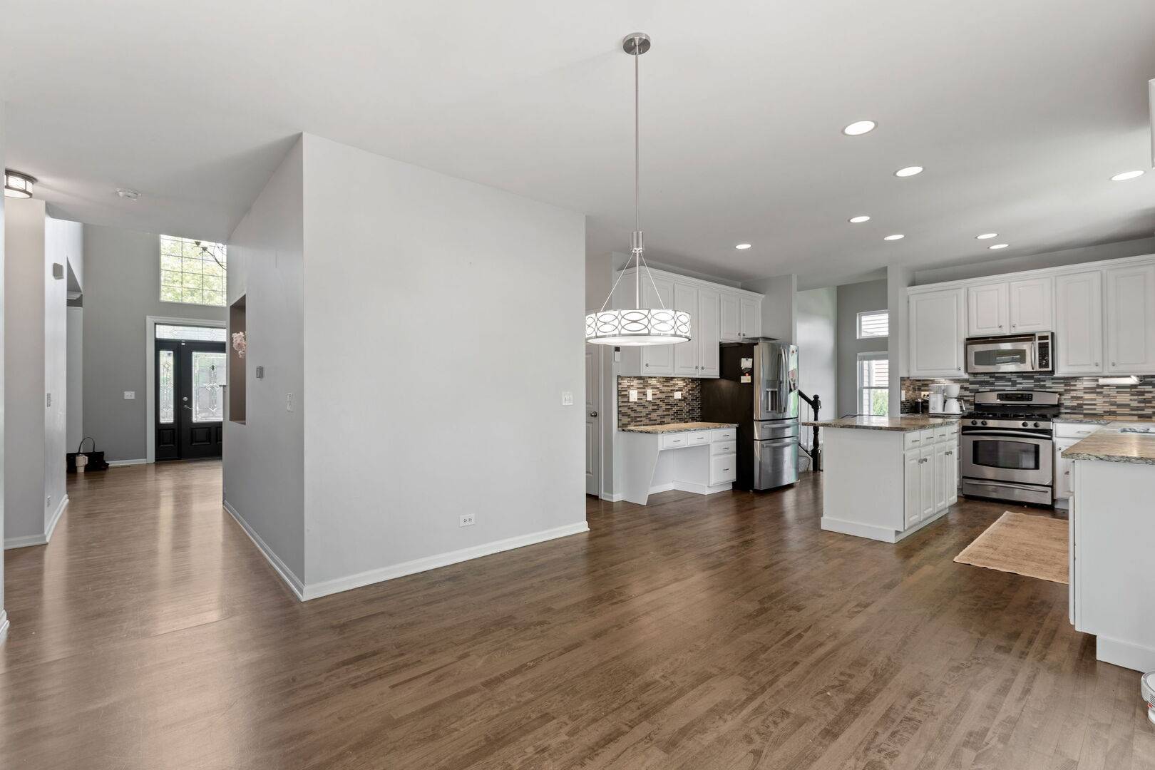 Lake In The Hills, IL 60156,1188 Ridgewood CIR