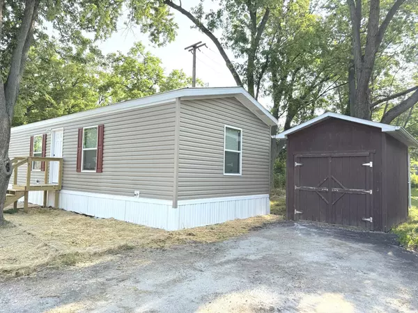 Crete, IL 60417,1712 S Dixie HWY #220