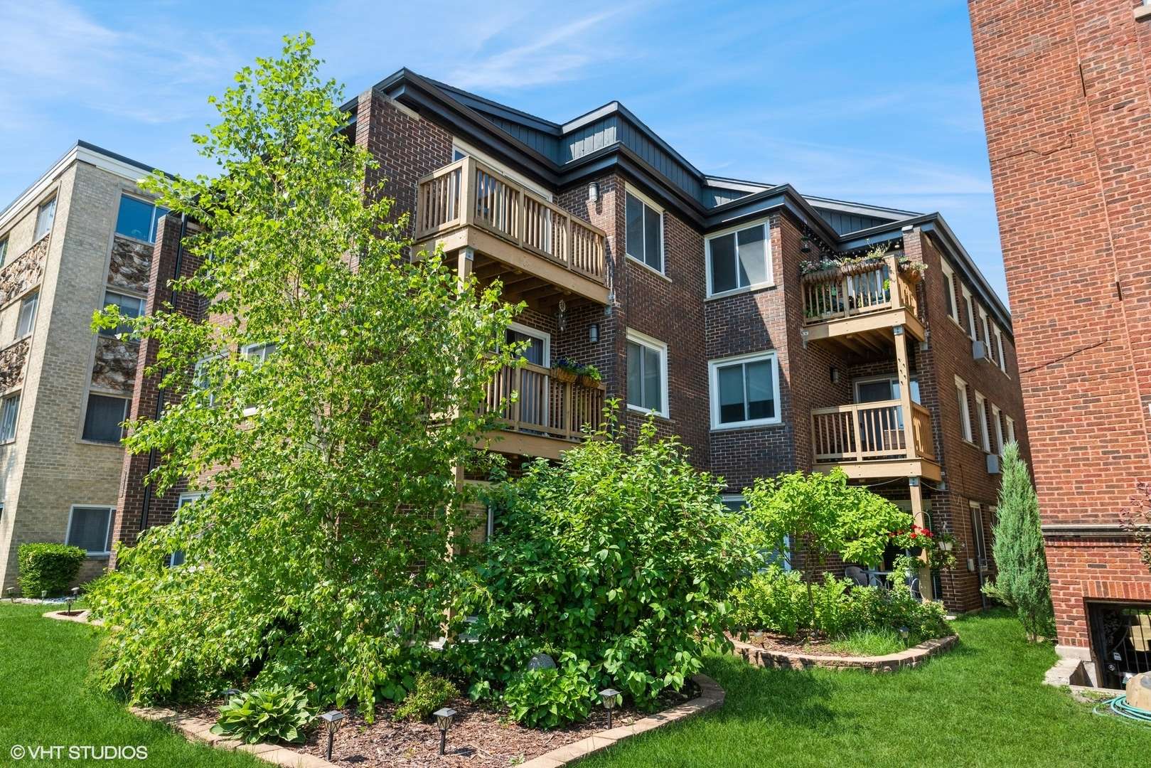 4248 N Keystone AVE #2C, Chicago, IL 60641