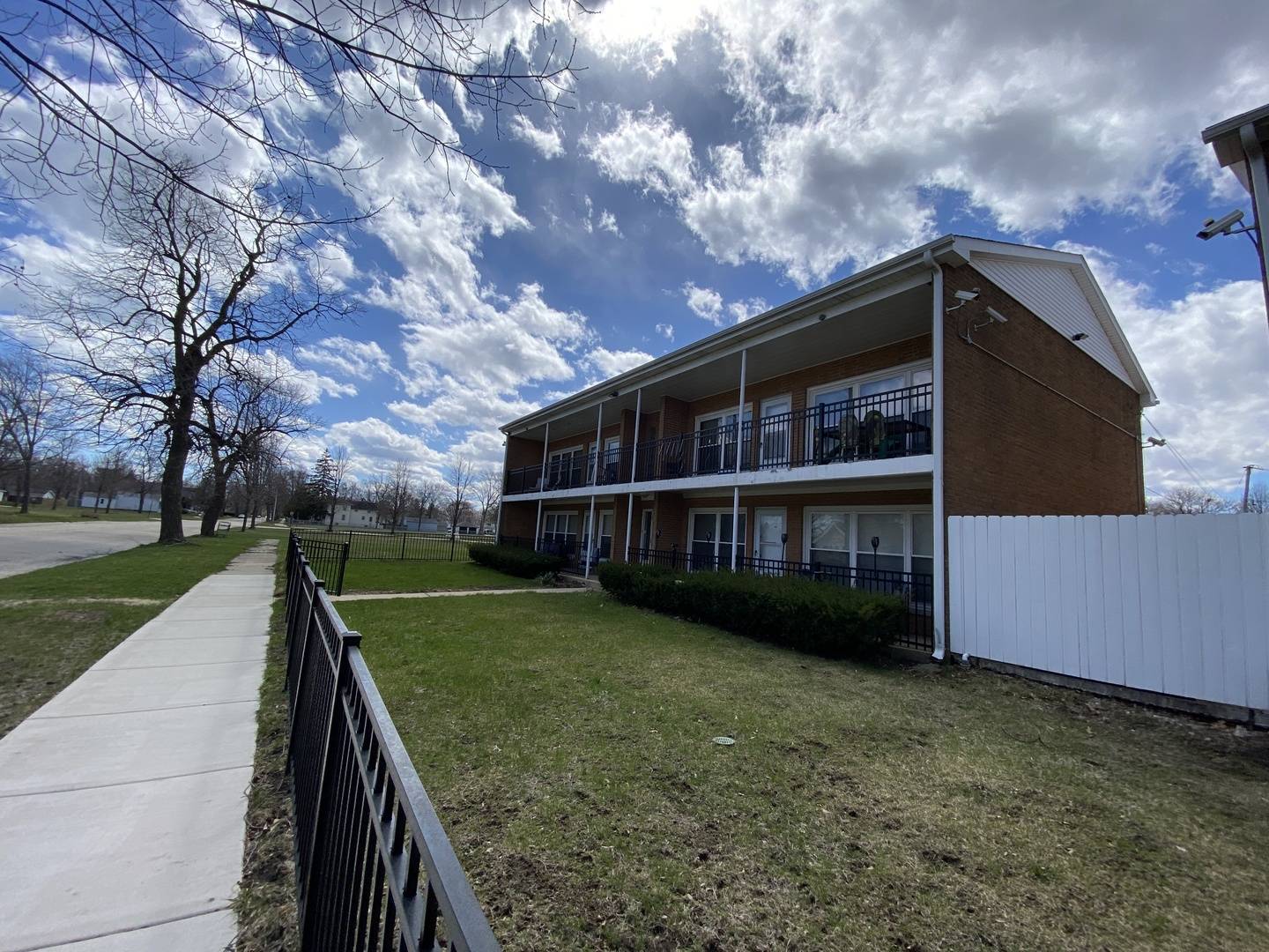 2900 Elizabeth AVE #2S, Zion, IL 60099