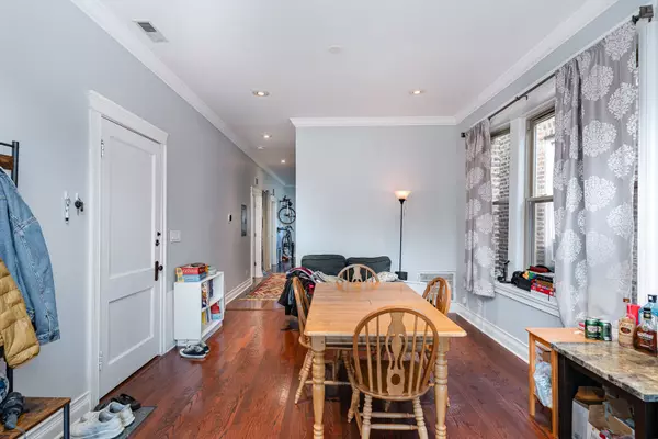 Chicago, IL 60647,2725 N KEDZIE AVE #2