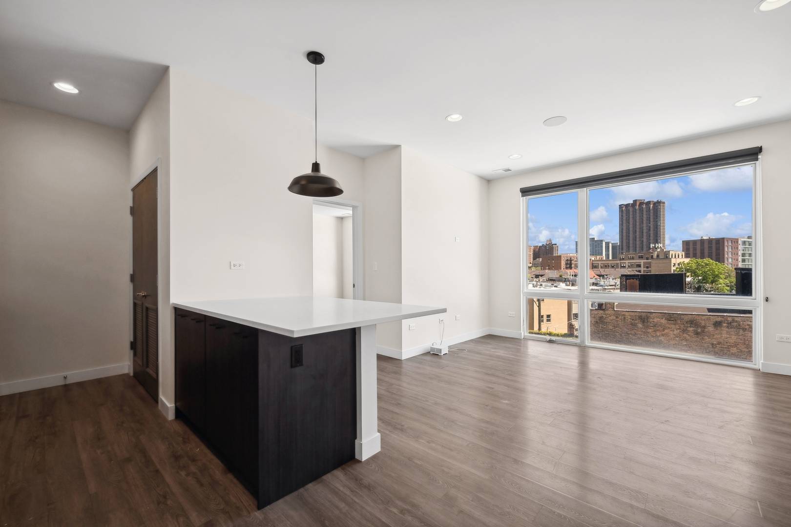Chicago, IL 60613,4027 N Broadway ST #203