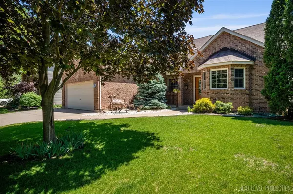 Oswego, IL 60543,242 Willowwood DR