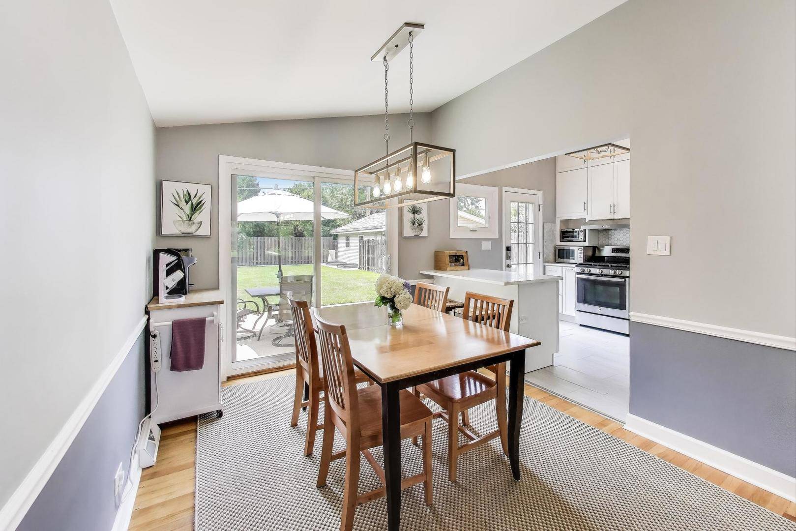 Glenview, IL 60025,432 Sheryl LN