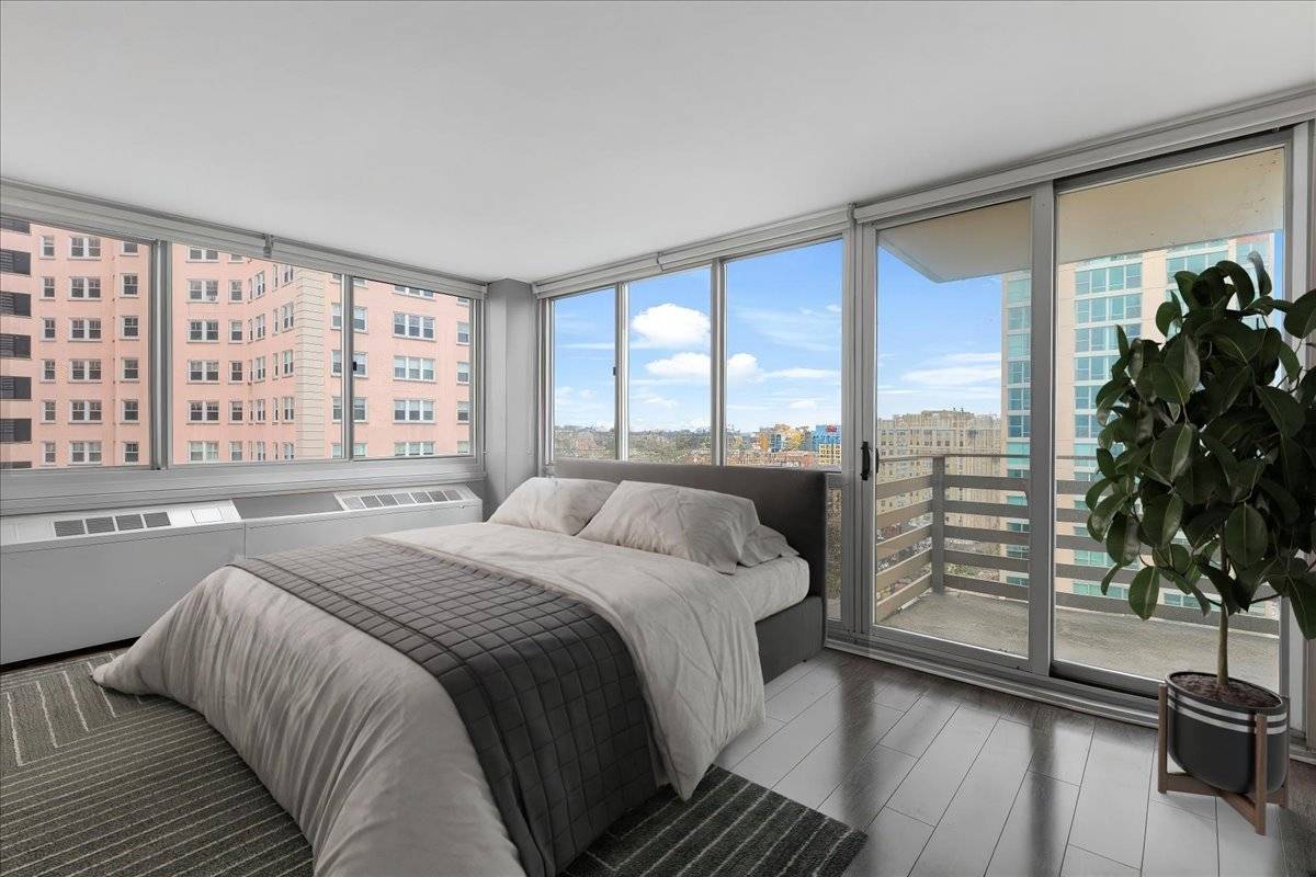 Chicago, IL 60660,5601 N Sheridan RD #13E