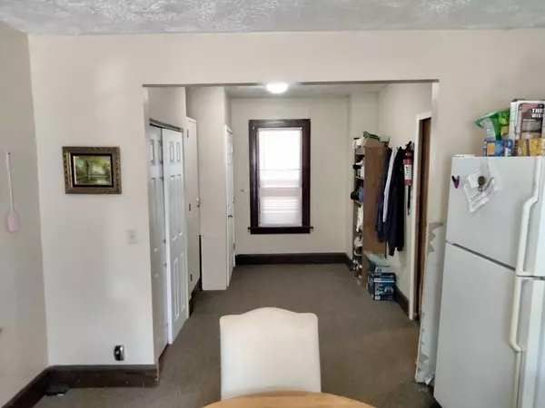 Rockford, IL 61107,201 Adams ST
