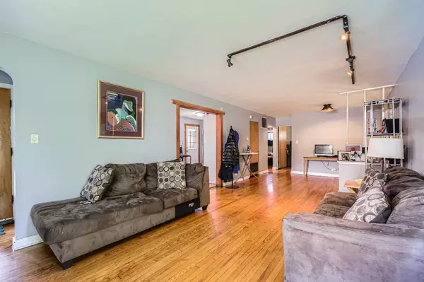 Evergreen Park, IL 60805,8856 S Washtenaw AVE