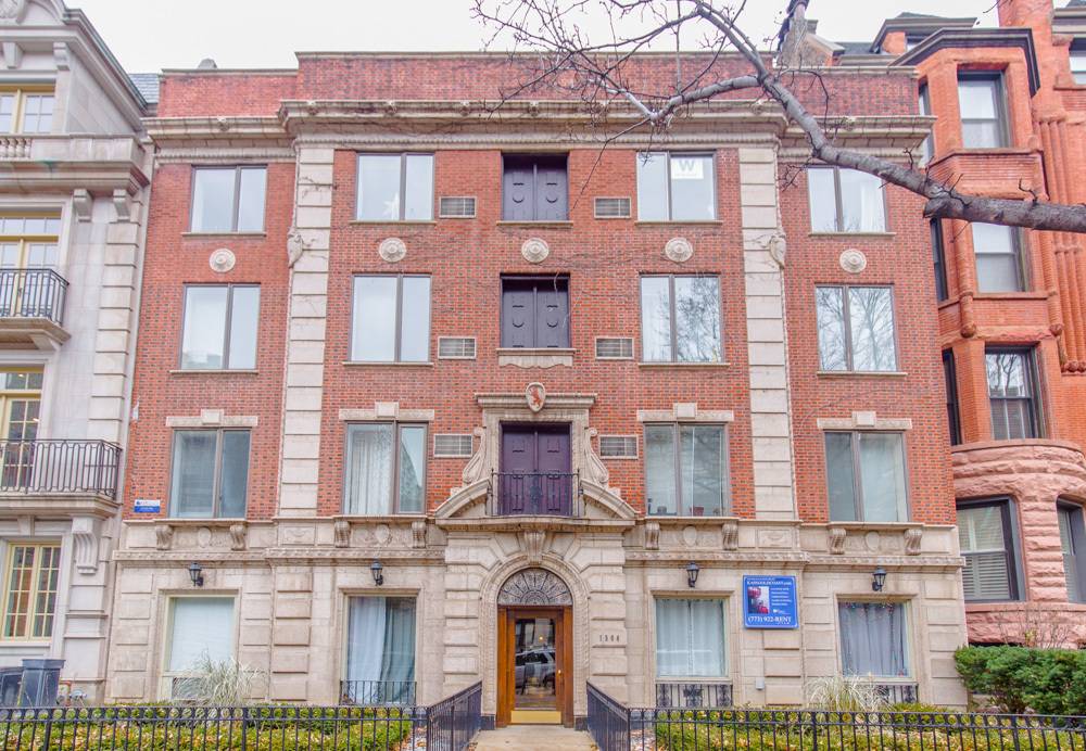 1504 N Dearborn Pkwy #107, Chicago, IL 60610