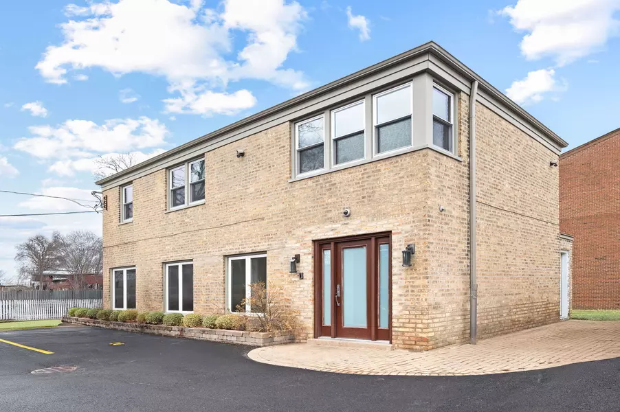 423 Funston AVE #1R, Highwood, IL 60040