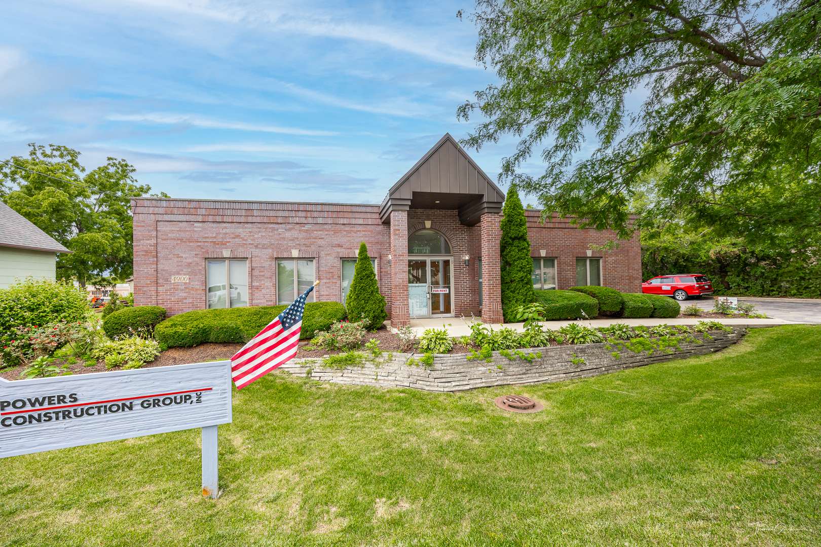 4900 Reilly PL, Lisle, IL 60532